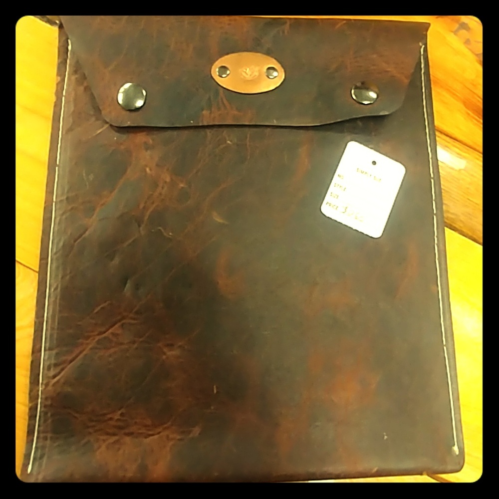 "Simply Sue" leather tablet pouch